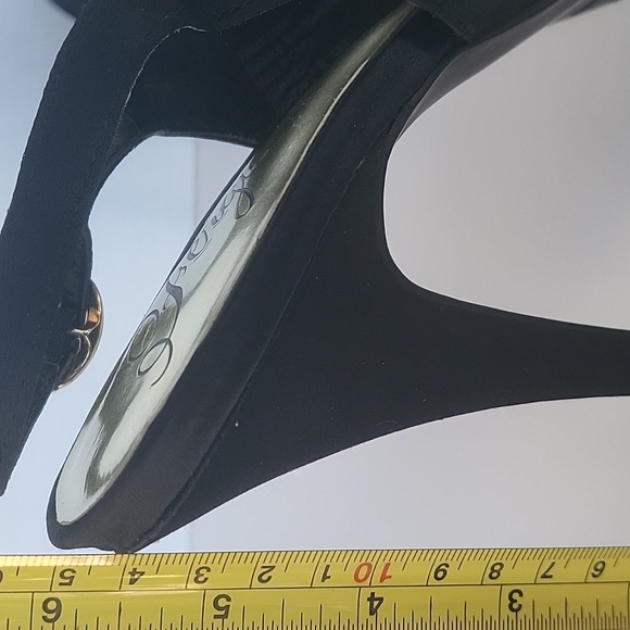 Fergie Black Platform Heel Bow Accent Peep Toe Slingback Size 8.5 Women's - Picture 12 of 13